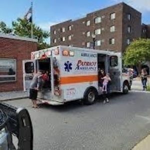 Meet your Posher, Keneth